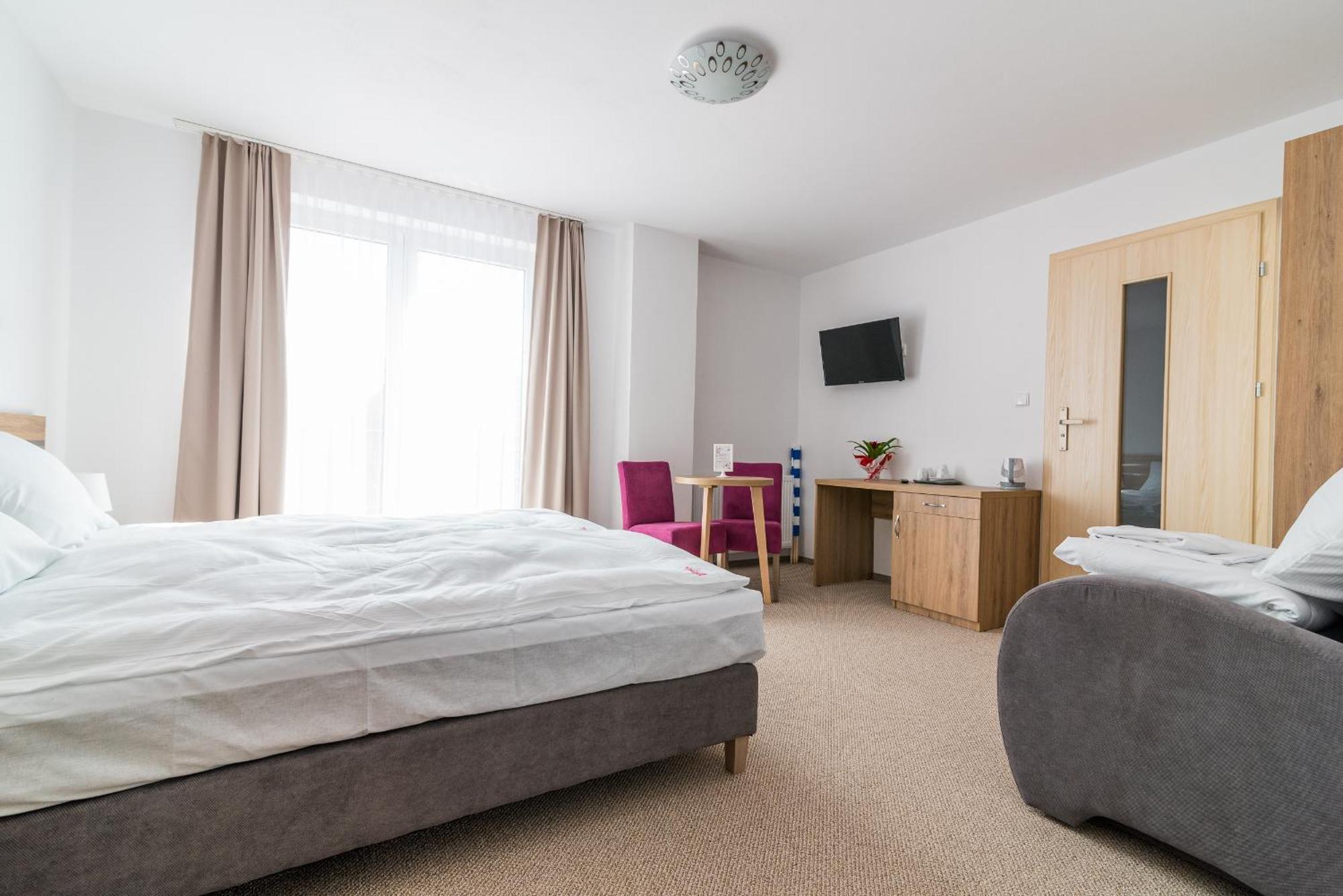 Magnolia Pokoje I Apartamenty Debki Esterno foto