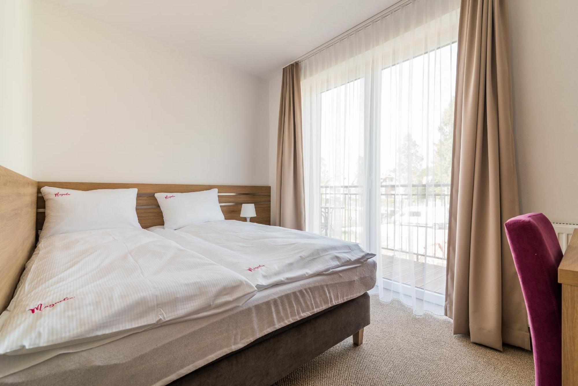 Magnolia Pokoje I Apartamenty Debki Esterno foto