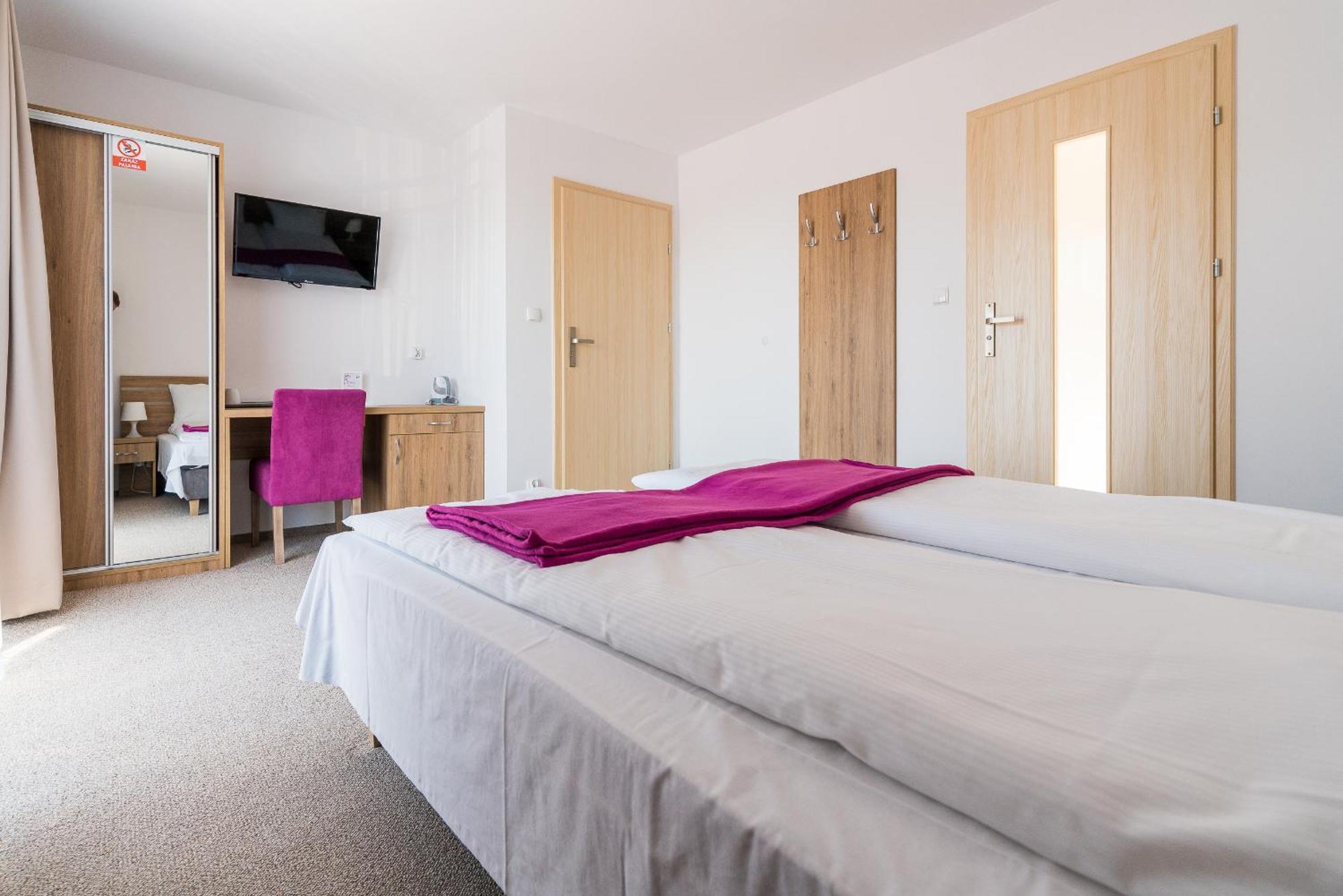Magnolia Pokoje I Apartamenty Debki Esterno foto