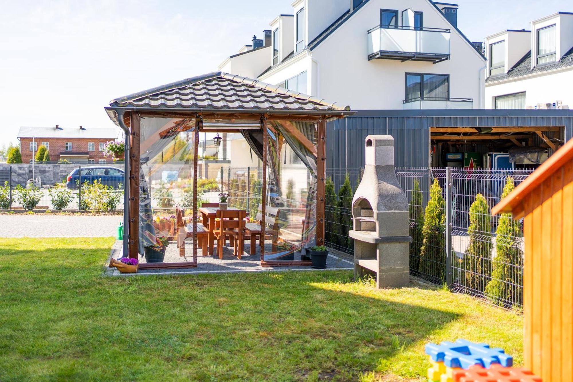 Magnolia Pokoje I Apartamenty Debki Esterno foto