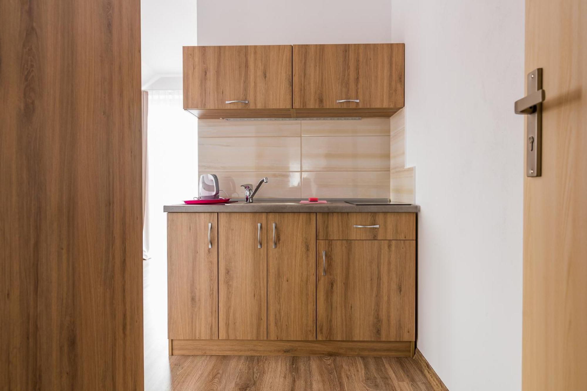 Magnolia Pokoje I Apartamenty Debki Esterno foto